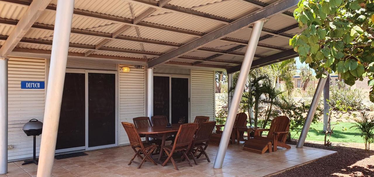 Samson Beach Chalets Point Samson ภายนอก รูปภาพ
