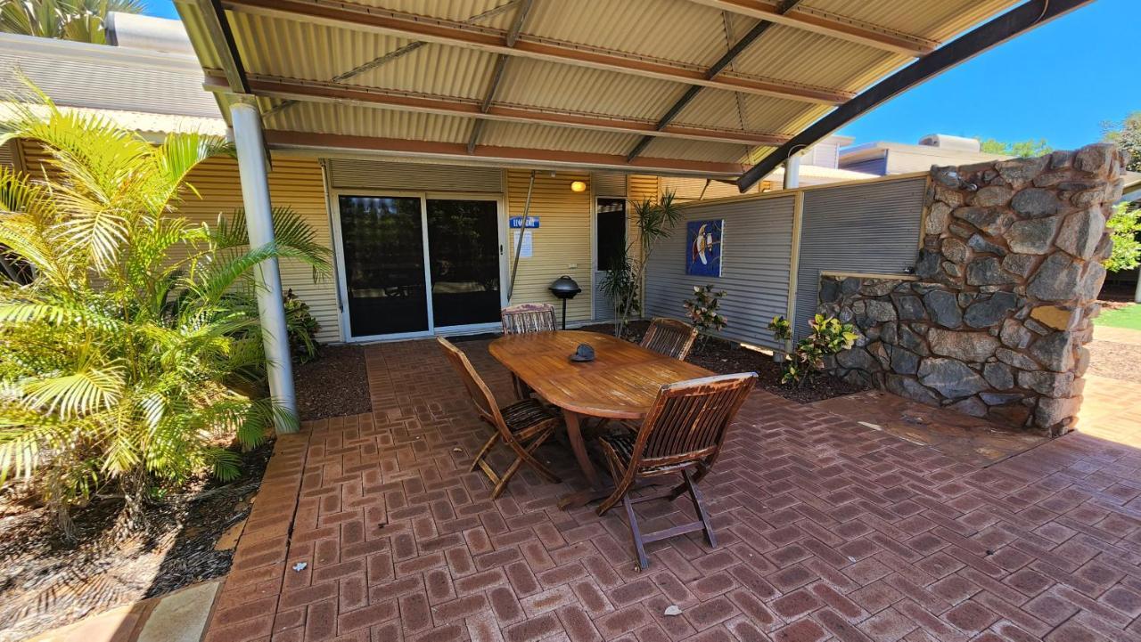 Samson Beach Chalets Point Samson ภายนอก รูปภาพ